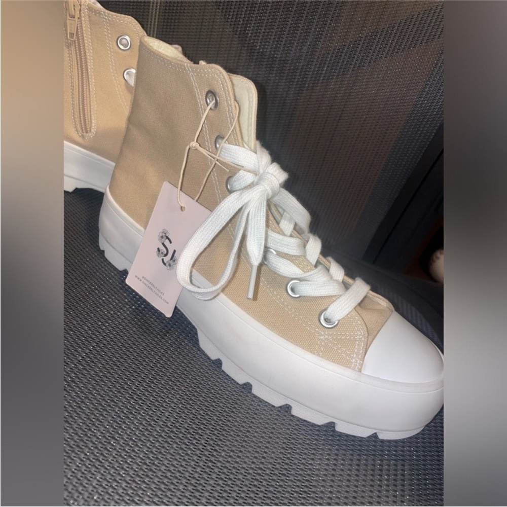 Chunky sneaker